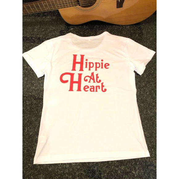 ❤️ Hippie at Heart Graphic T-Shirt - Picture 7 of 9